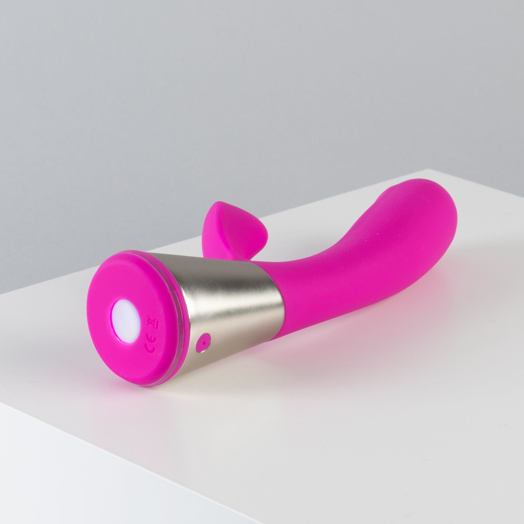 Інтерактивний вібратор-кролик Ohmibod Fuse for Kiiroo