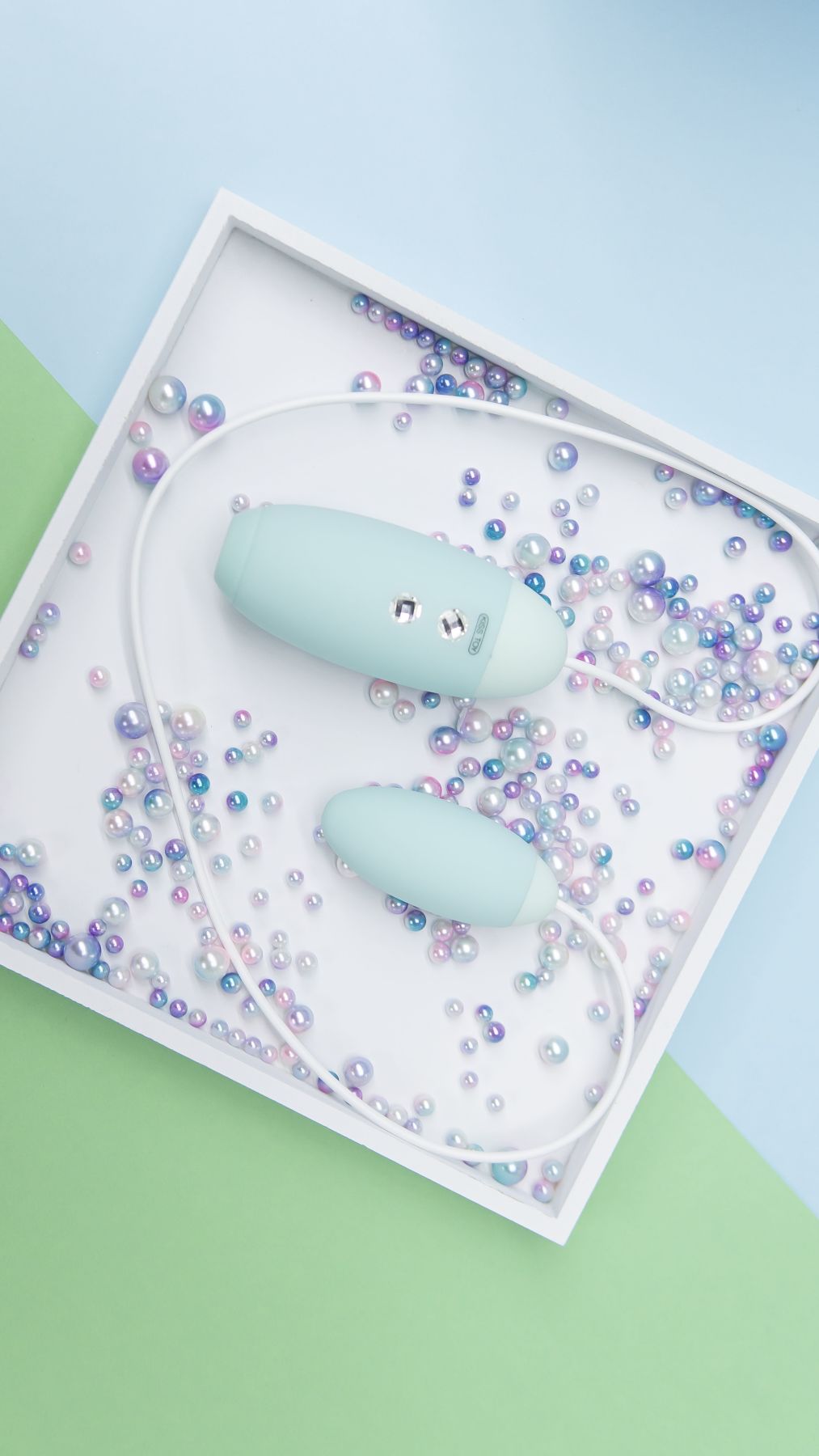 KISSTOY Вакуумний стимулятор з віброяйцем 2-в-1 KISTOY Miss VV Cyan