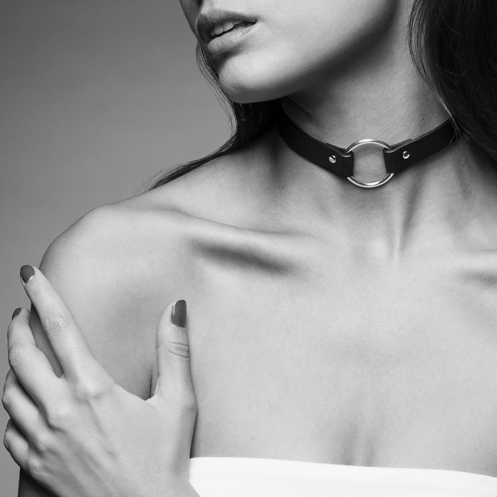 Чокер з екошкіри Bijoux Indiscrets Maze - Single Choker