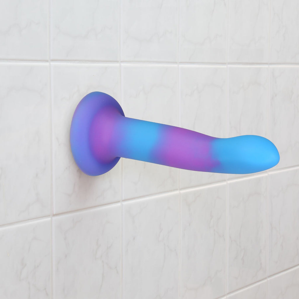 Фалоімітатор, що світиться в темряві ADDICTION Rave 8″ Glow in the Dark Dildo