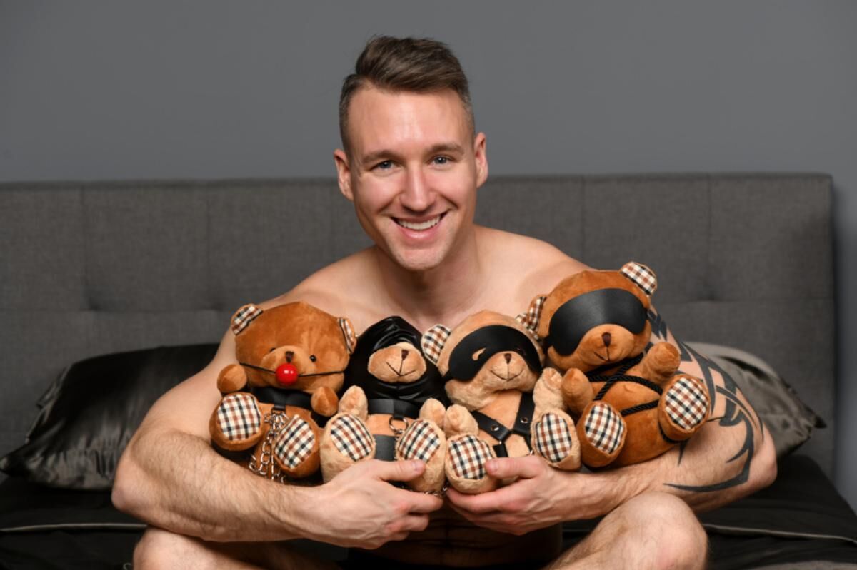 плюшевий ведмедик hooded teddy bear бдсм