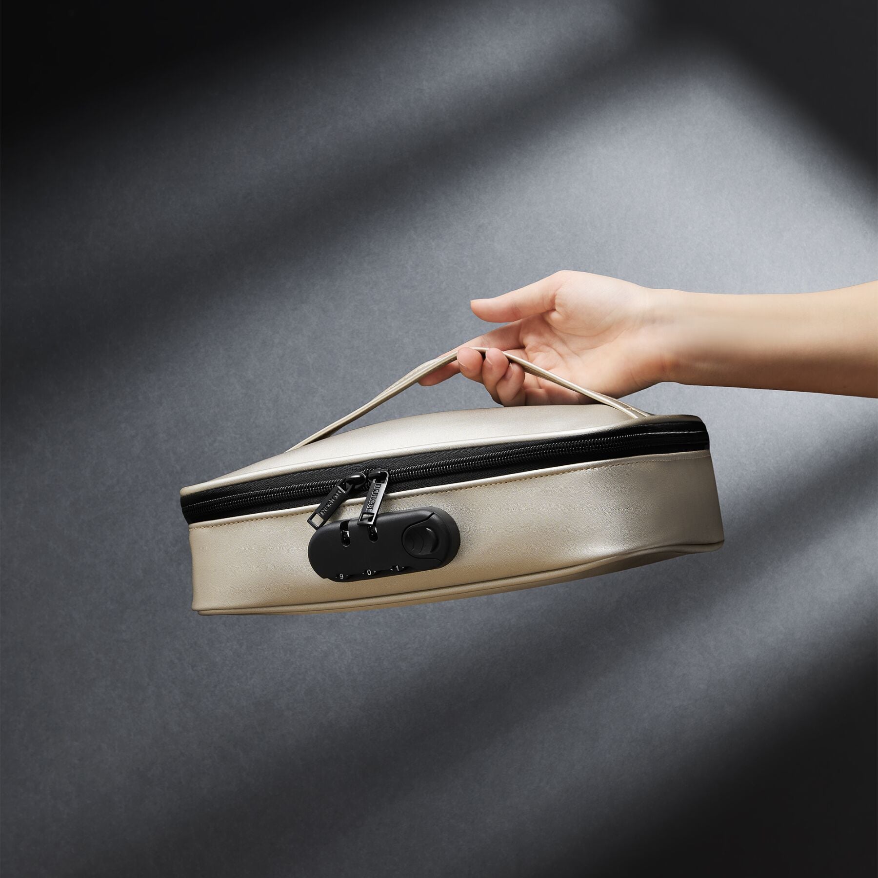 Кейс для іграшок Dorcel DISCREET BOX LUXURY