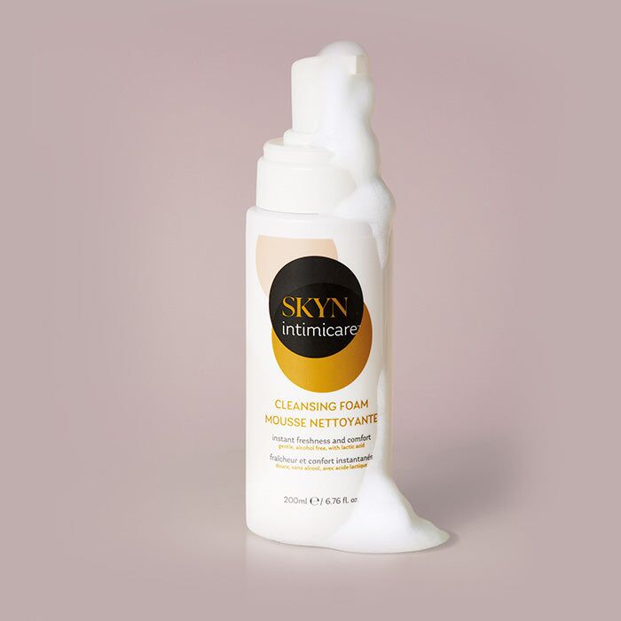 Піна для інтимного догляду SKYN Intimicare Cleansing Foam