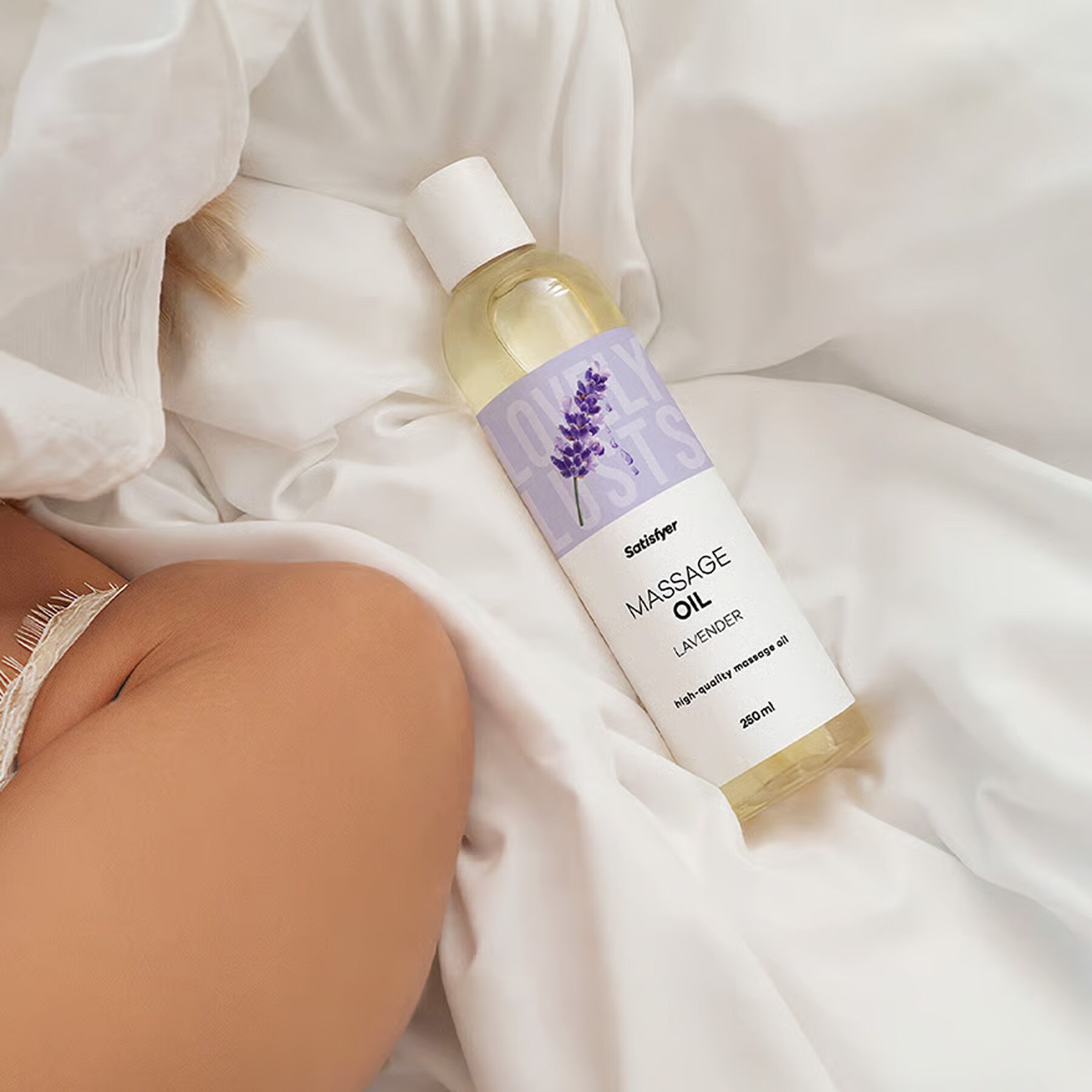 Масажна олія Satisfyer Massage Oil