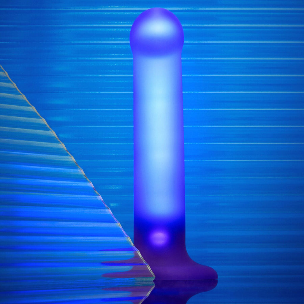 Дилдо, що світиться Strap-On-Me Glow-LED Dildo